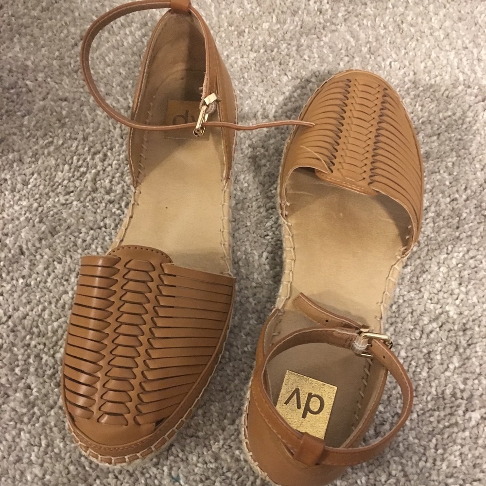 Tan Shoes sandals. Summer, spring, fall.